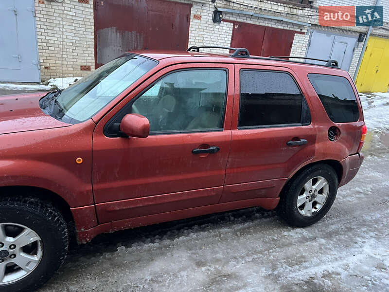Позашляховик / Кросовер Ford Escape 2006 в Сумах