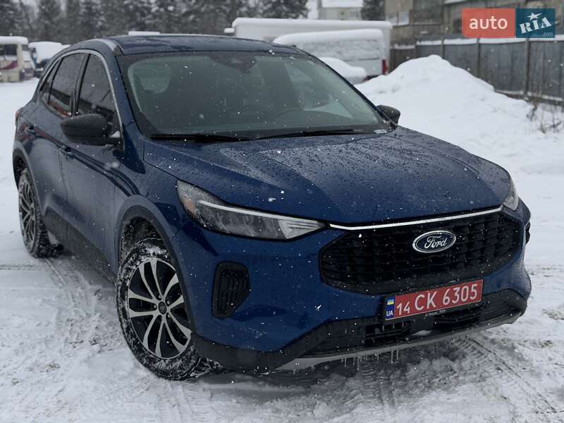 Внедорожник / Кроссовер Ford Escape 2023 в Львове