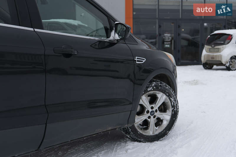 Внедорожник / Кроссовер Ford Escape 2014 в Ужгороде