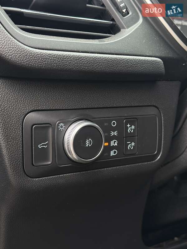 Позашляховик / Кросовер Ford Escape 2021 в Сумах