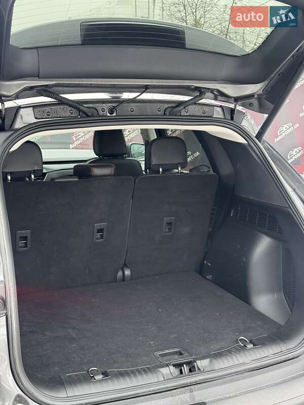 Позашляховик / Кросовер Ford Escape 2021 в Сумах