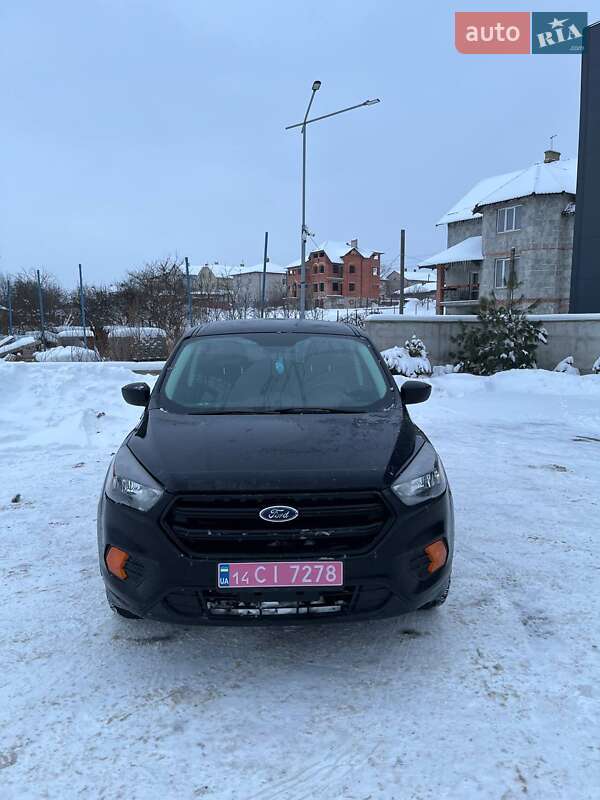 Внедорожник / Кроссовер Ford Escape 2017 в Львове