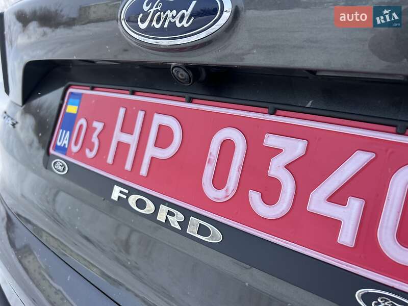 Позашляховик / Кросовер Ford Escape 2017 в Рівному