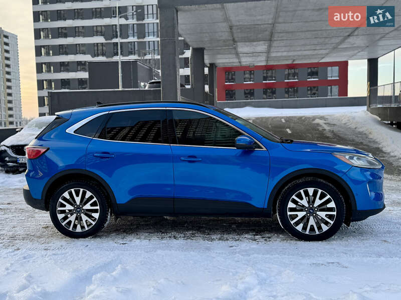 Внедорожник / Кроссовер Ford Escape 2019 в Киеве