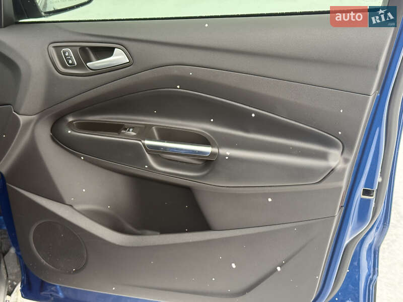 Позашляховик / Кросовер Ford Escape 2019 в Рівному