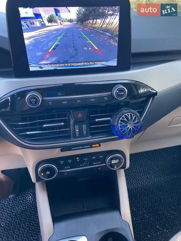 Внедорожник / Кроссовер Ford Escape 2019 в Львове