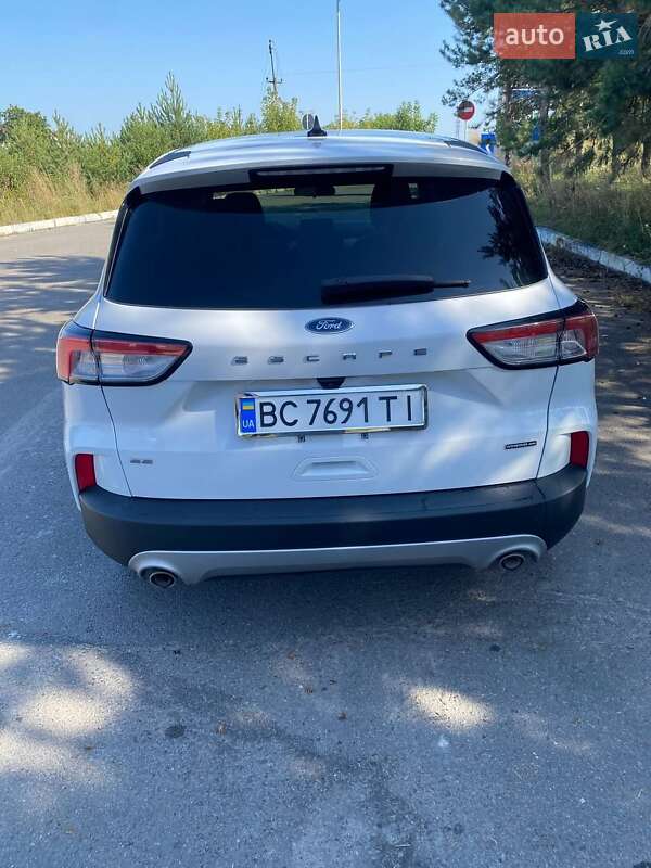 Внедорожник / Кроссовер Ford Escape 2019 в Львове