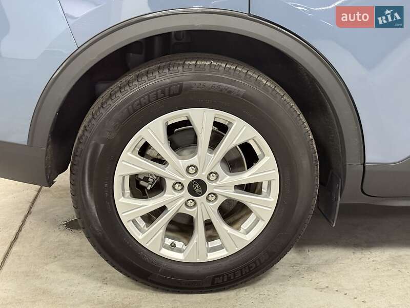 Внедорожник / Кроссовер Ford Escape 2024 в Полтаве