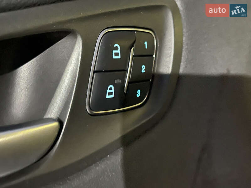 Внедорожник / Кроссовер Ford Escape 2017 в Житомире фото 19 Внедорожник / Кроссовер Ford Escape 2017 в Житомире