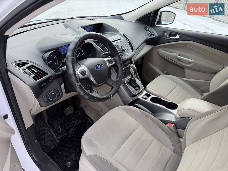 Внедорожник / Кроссовер Ford Escape 2012 в Каменском