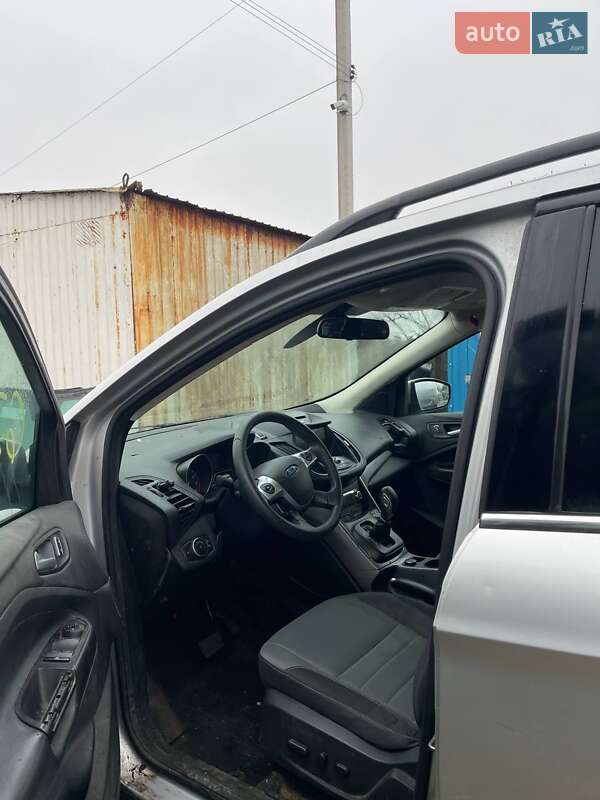 Позашляховик / Кросовер Ford Escape 2016 в Львові