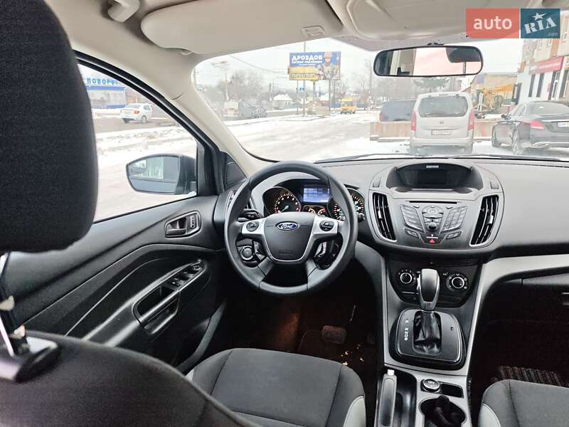 Внедорожник / Кроссовер Ford Escape 2014 в Сумах