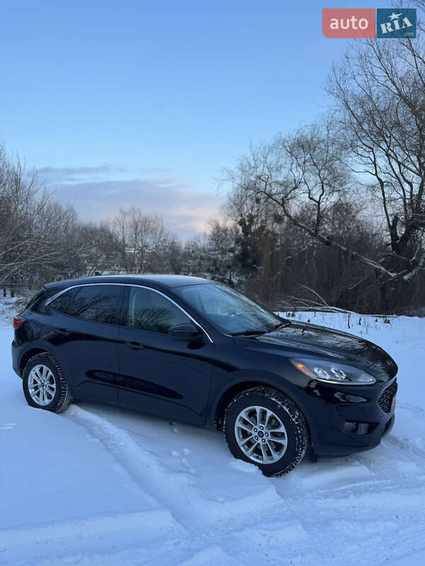 Позашляховик / Кросовер Ford Escape 2021 в Вінниці