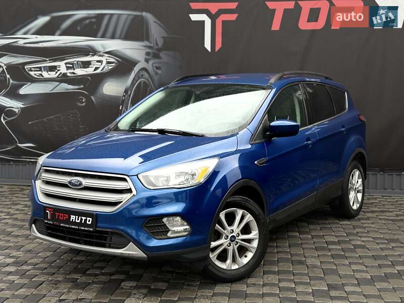 Внедорожник / Кроссовер Ford Escape 2018 в Львове