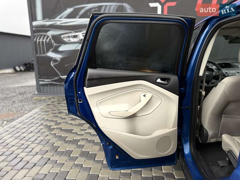 Внедорожник / Кроссовер Ford Escape 2018 в Львове