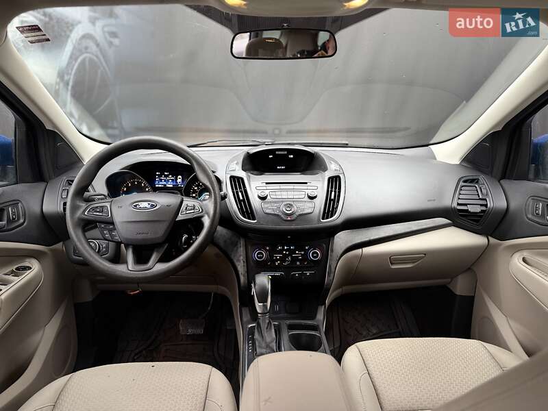 Внедорожник / Кроссовер Ford Escape 2018 в Львове