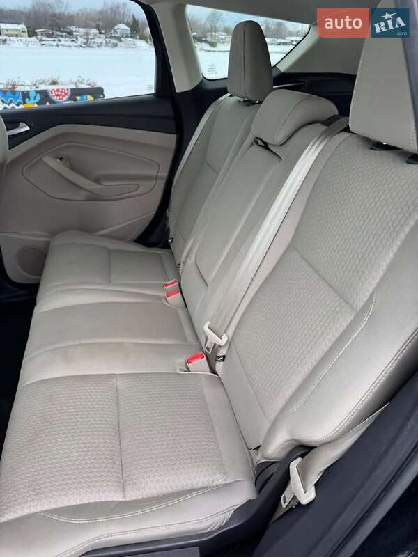 Внедорожник / Кроссовер Ford Escape 2017 в Виннице