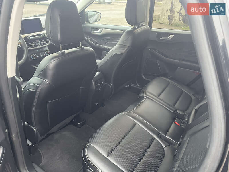 Внедорожник / Кроссовер Ford Escape 2022 в Чернигове