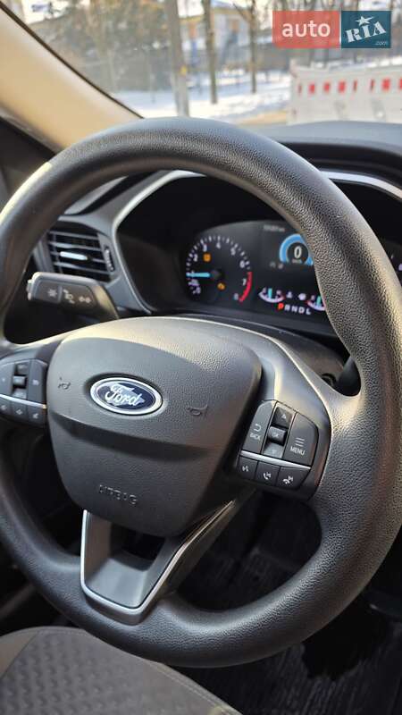 Внедорожник / Кроссовер Ford Escape 2019 в Киеве