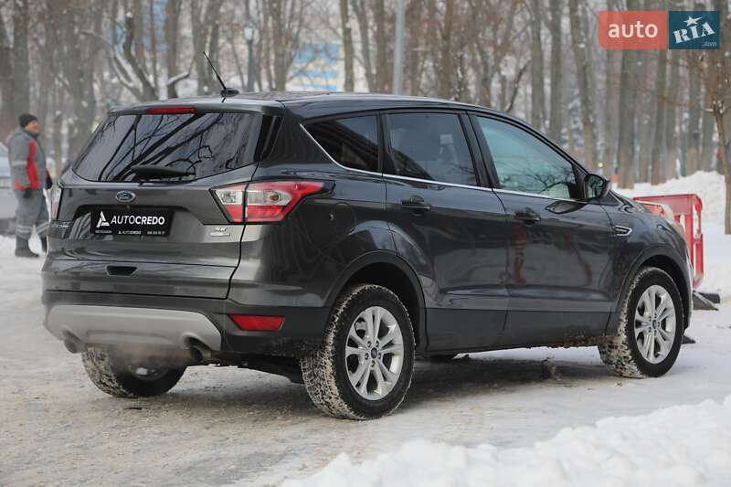 Внедорожник / Кроссовер Ford Escape 2016 в Харькове