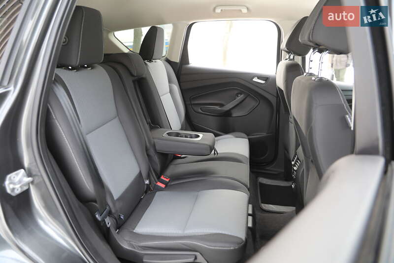 Внедорожник / Кроссовер Ford Escape 2016 в Харькове