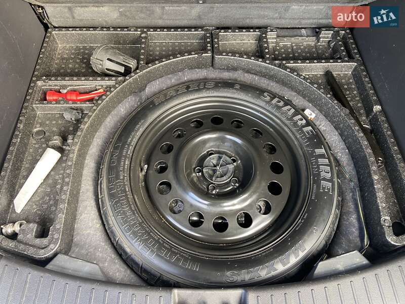 Внедорожник / Кроссовер Ford Escape 2019 в Ровно