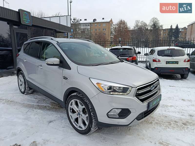 Внедорожник / Кроссовер Ford Escape 2018 в Броварах
