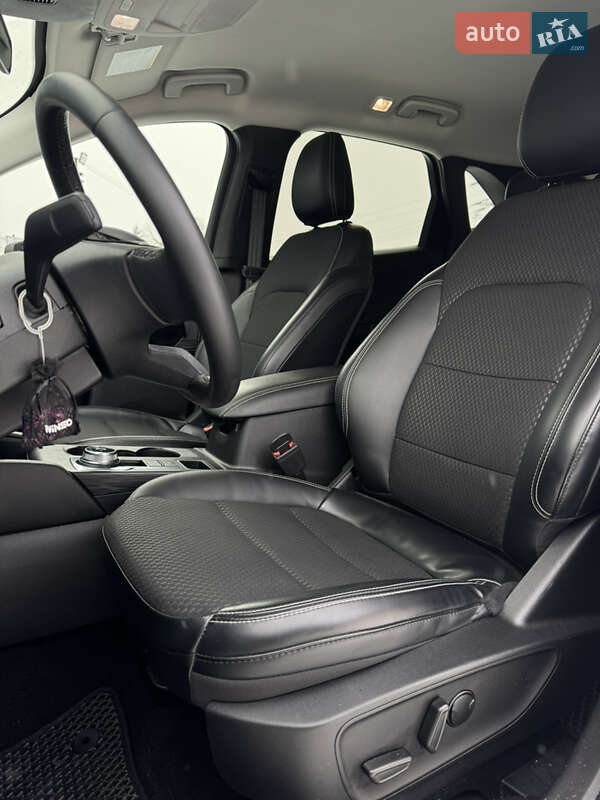 Внедорожник / Кроссовер Ford Escape 2023 в Львове