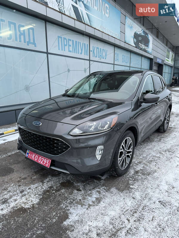 Позашляховик / Кросовер Ford Escape 2020 в Полтаві