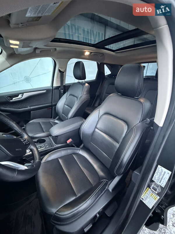 Позашляховик / Кросовер Ford Escape 2020 в Полтаві