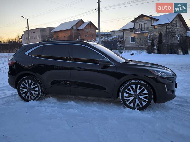 Позашляховик / Кросовер Ford Escape 2020 в Івано-Франківську