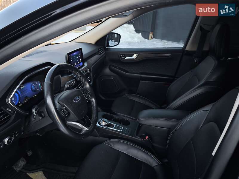 Позашляховик / Кросовер Ford Escape 2020 в Івано-Франківську