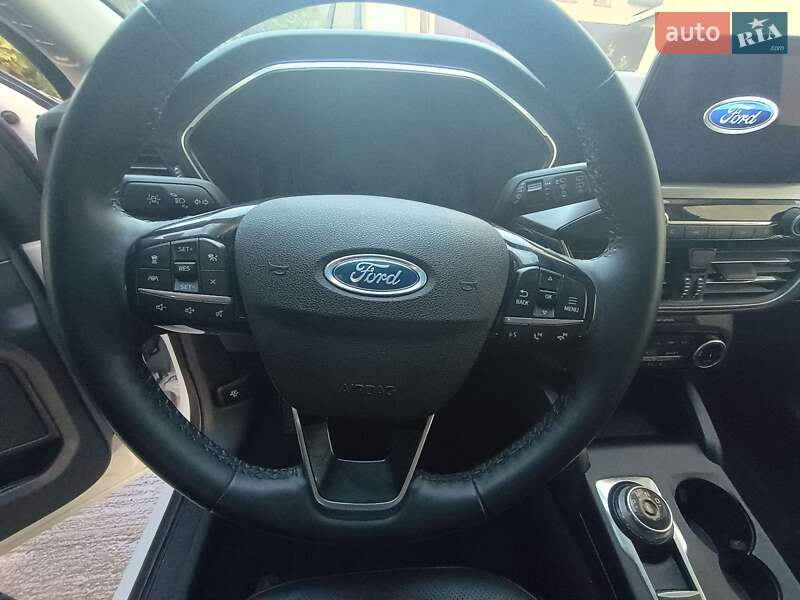 Внедорожник / Кроссовер Ford Escape 2022 в Городенке