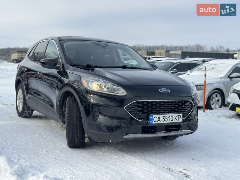 Внедорожник / Кроссовер Ford Escape 2019 в Умани