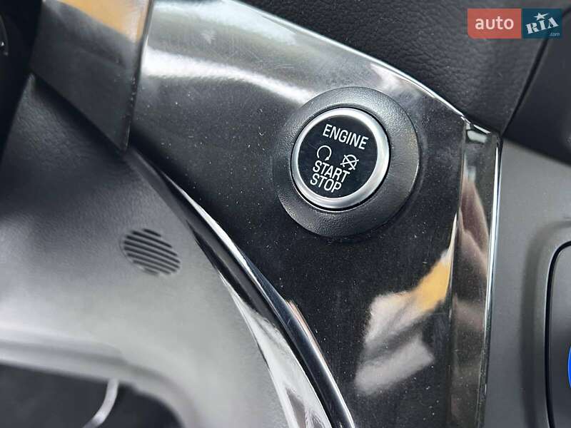 Позашляховик / Кросовер Ford Escape 2018 в Луцьку