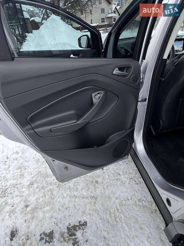 Позашляховик / Кросовер Ford Escape 2018 в Луцьку