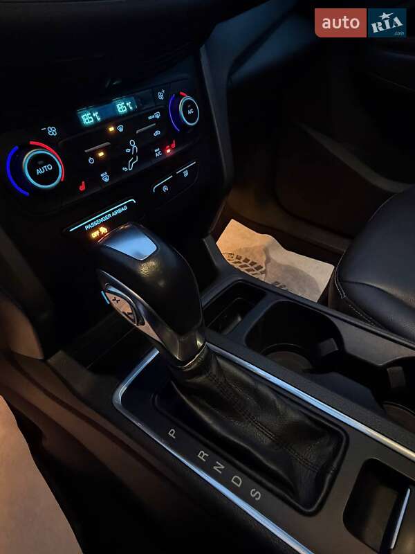 Позашляховик / Кросовер Ford Escape 2018 в Львові