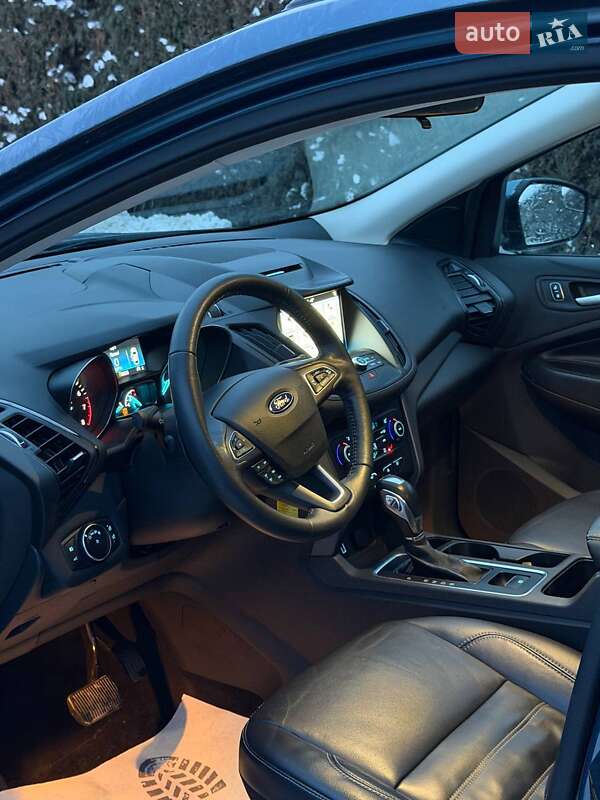 Позашляховик / Кросовер Ford Escape 2018 в Львові