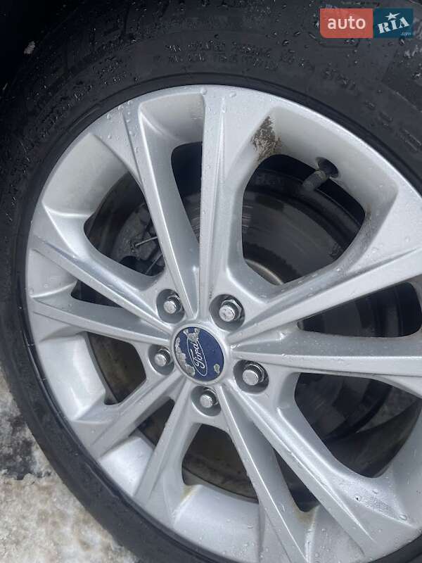 Внедорожник / Кроссовер Ford Escape 2017 в Ивано-Франковске фото 8 Внедорожник / Кроссовер Ford Escape 2017 в Ивано-Франковске