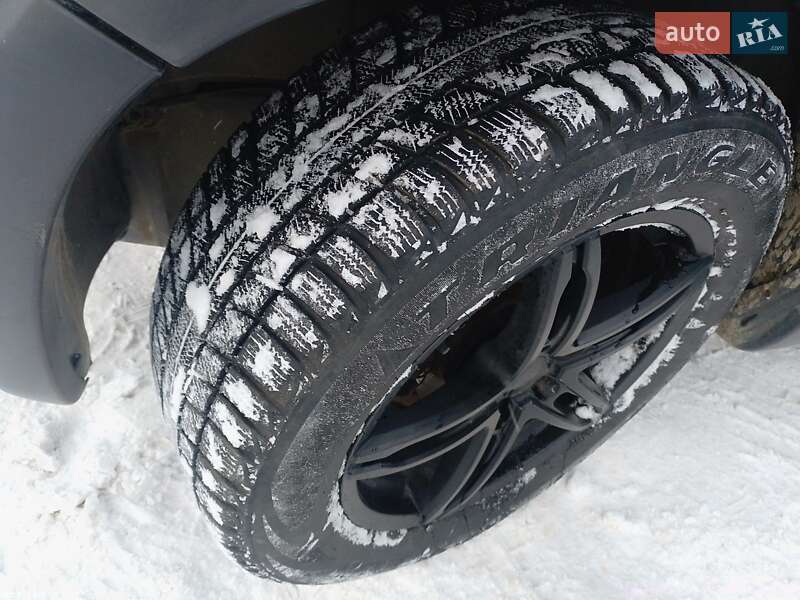 Внедорожник / Кроссовер Ford Escape 2002 в Кременце