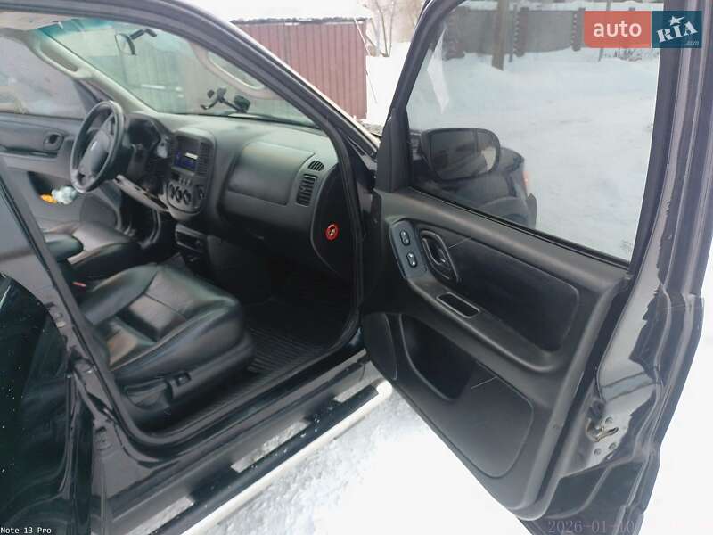 Внедорожник / Кроссовер Ford Escape 2002 в Кременце