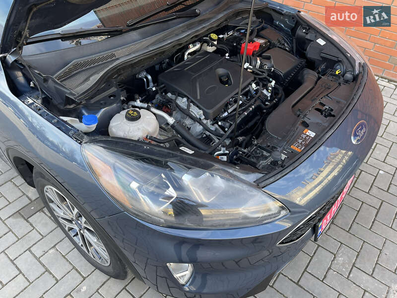 Внедорожник / Кроссовер Ford Escape 2020 в Кременчуге