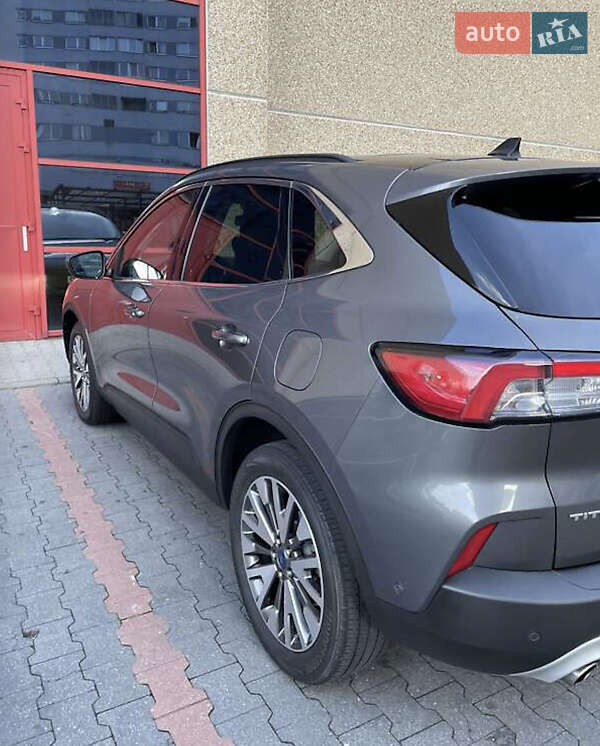 Внедорожник / Кроссовер Ford Escape 2021 в Киеве