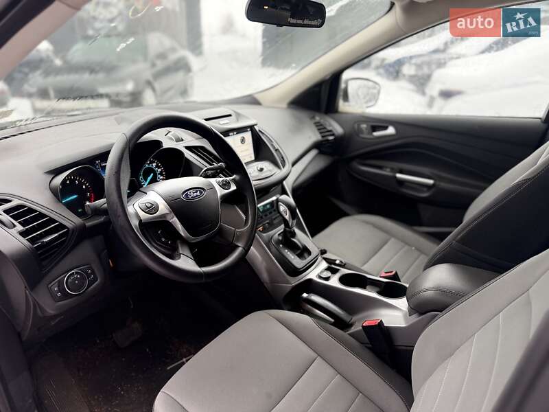 Позашляховик / Кросовер Ford Escape 2016 в Львові
