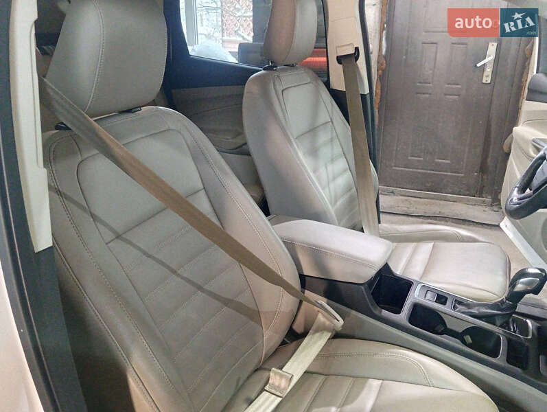 Позашляховик / Кросовер Ford Escape 2018 в Львові