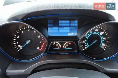 Внедорожник / Кроссовер Ford Escape 2015 в Остроге