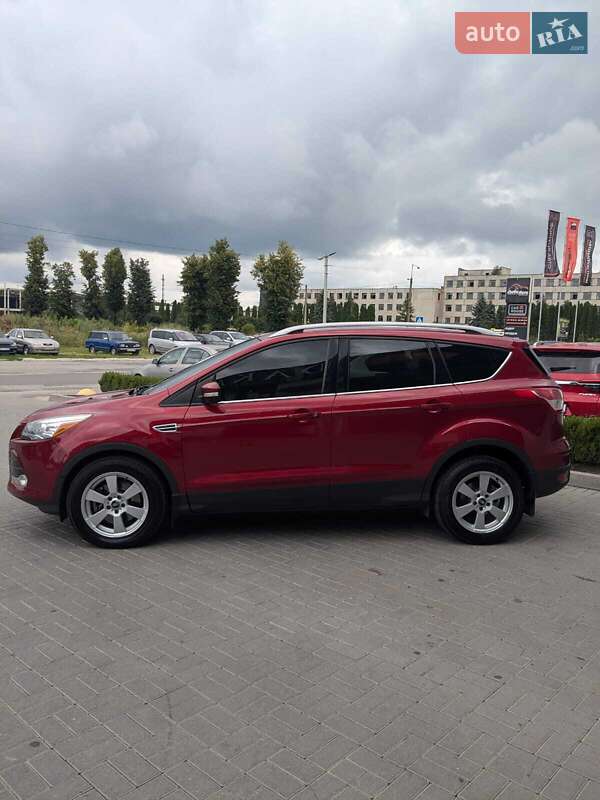 Внедорожник / Кроссовер Ford Escape 2013 в Каменец-Подольском