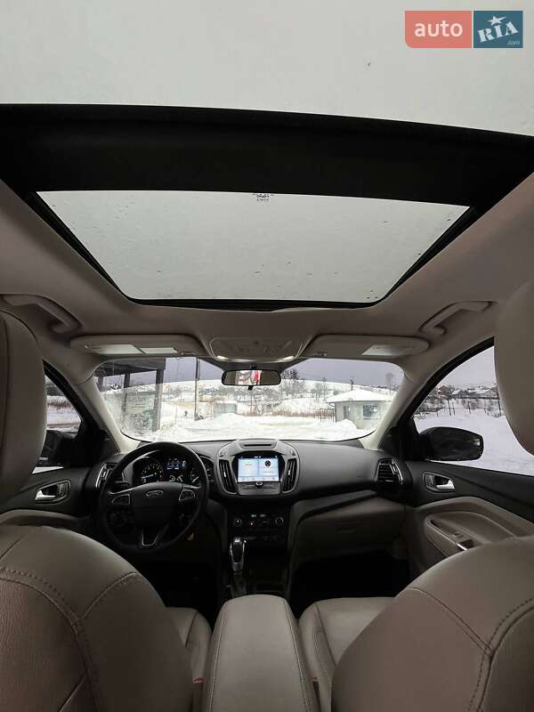 Внедорожник / Кроссовер Ford Escape 2018 в Львове