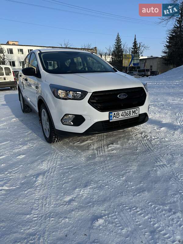 Позашляховик / Кросовер Ford Escape 2018 в Вінниці