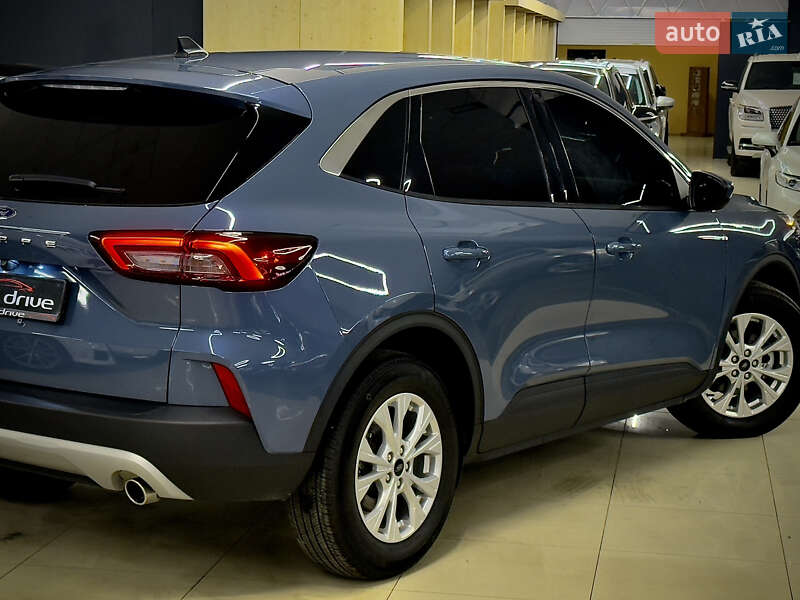 Внедорожник / Кроссовер Ford Escape 2024 в Николаеве